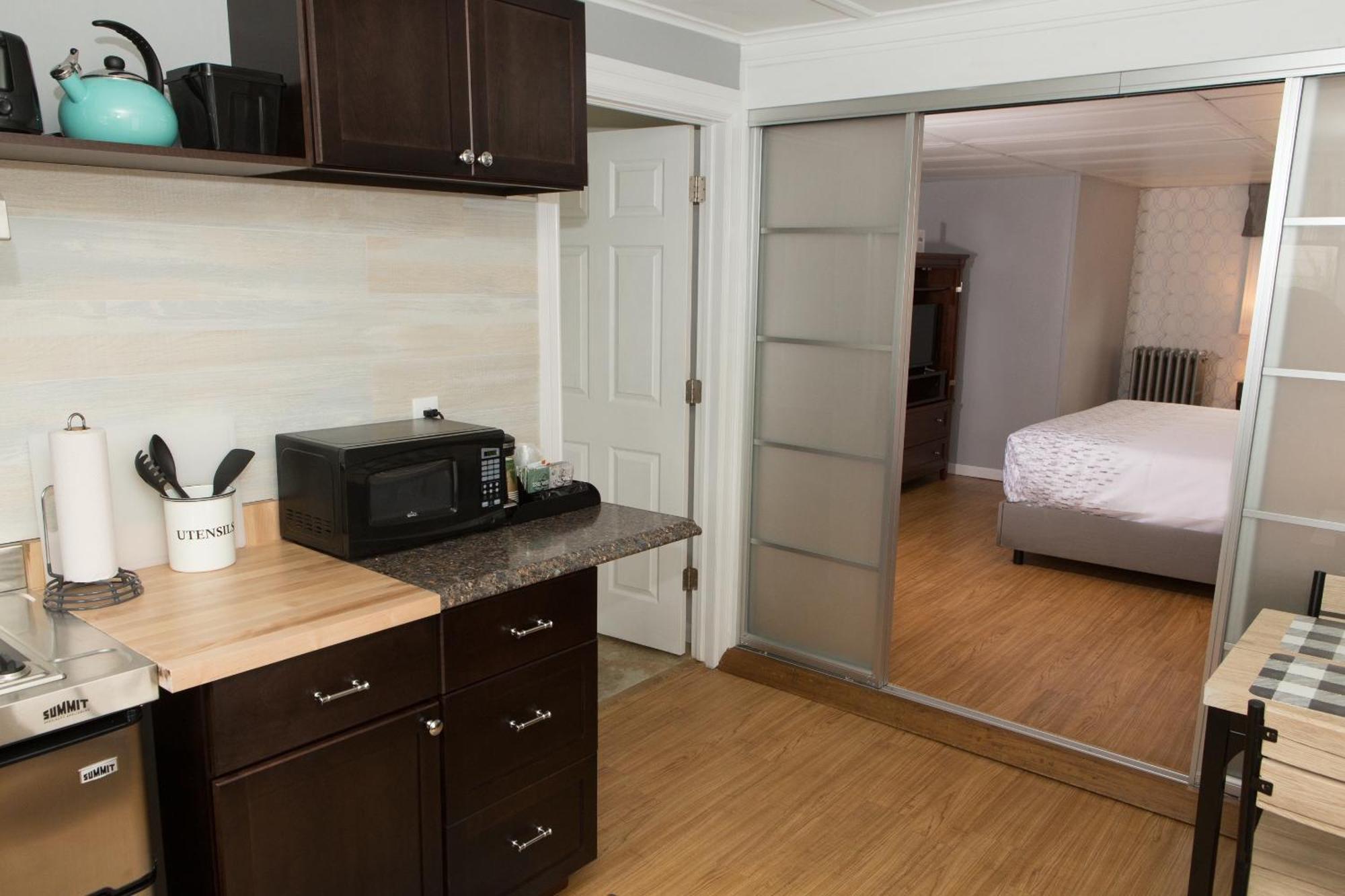 Knotty Pine Motel Бенингтън Екстериор снимка